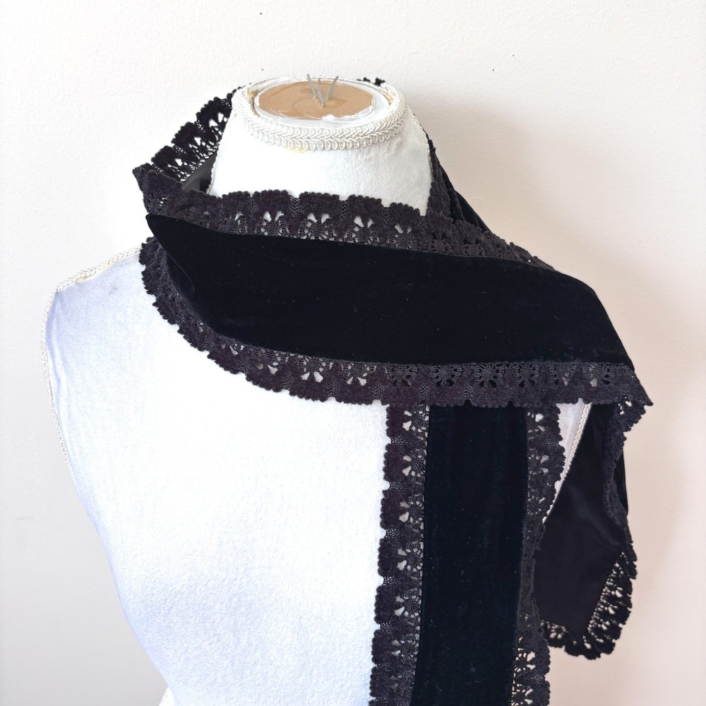 Ann Taylor LOFT Womens Velvet Lace Skinny Scarf OS Black Victorian Romantic Goth